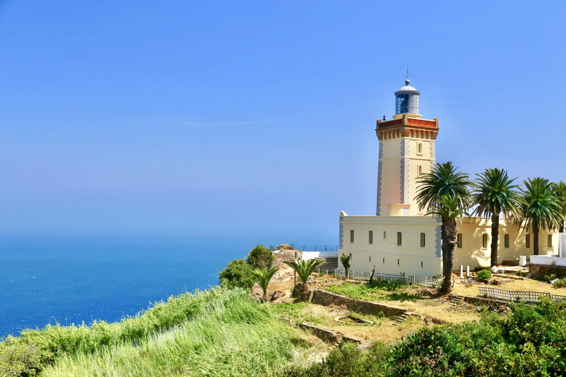 Tangier to Fes 3 days via Chefchaouen – Blue City and Fes medina